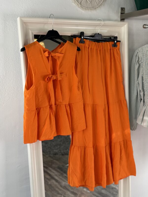 Conjunto KATE Naranja - Imagen 2